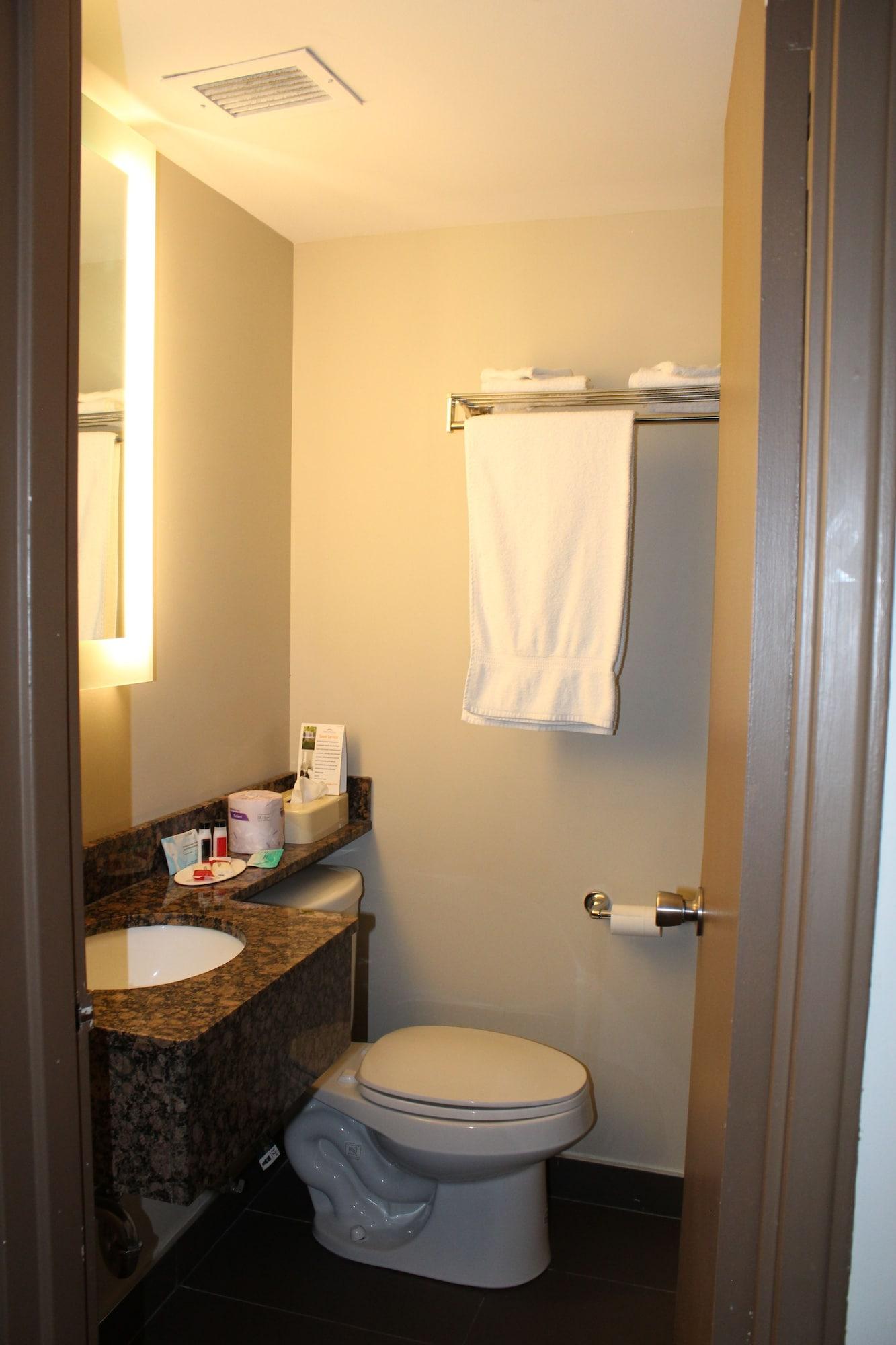Surestay Plus By Best Western Windsor Exterior foto