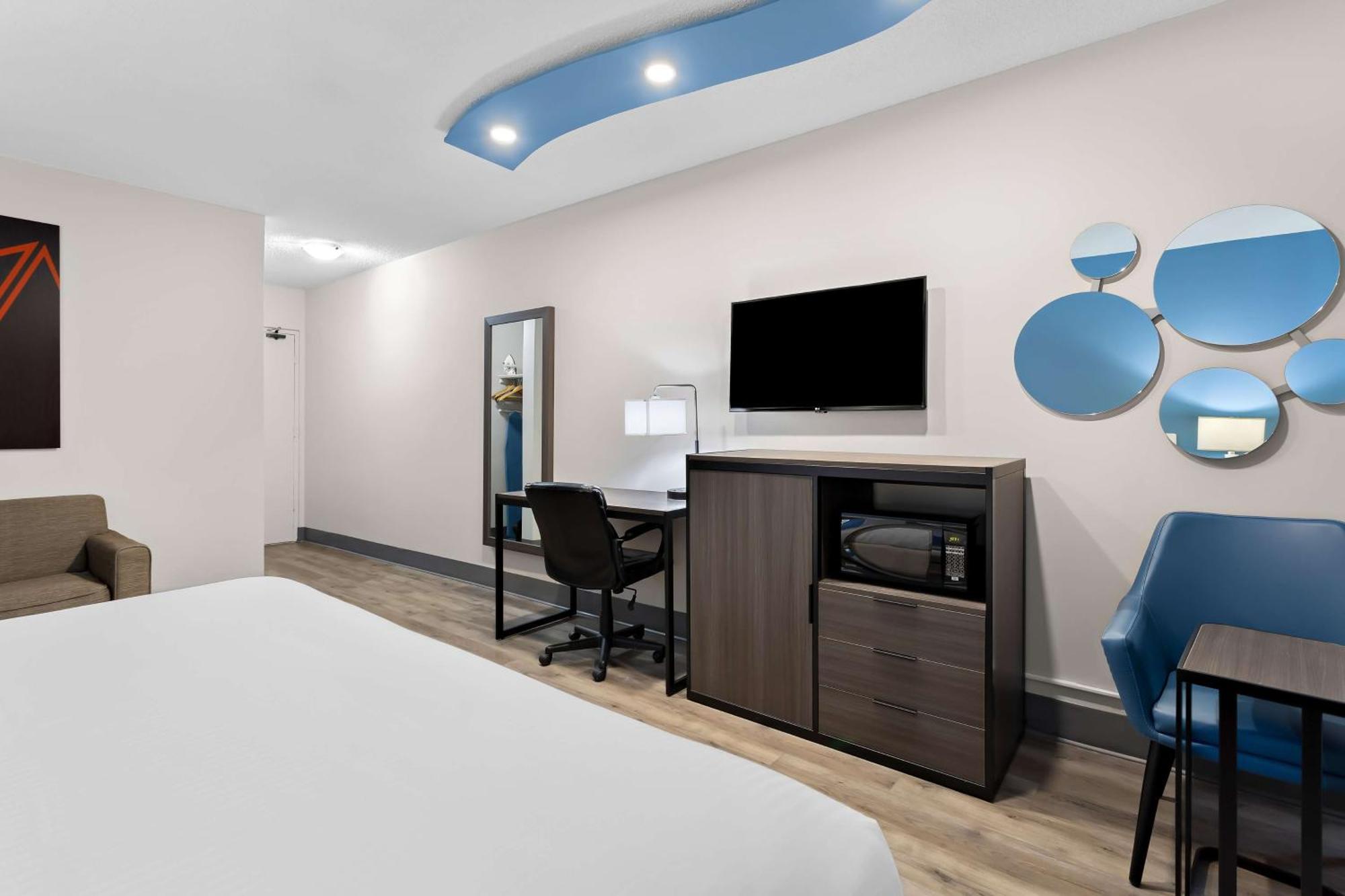 Surestay Plus By Best Western Windsor Exterior foto