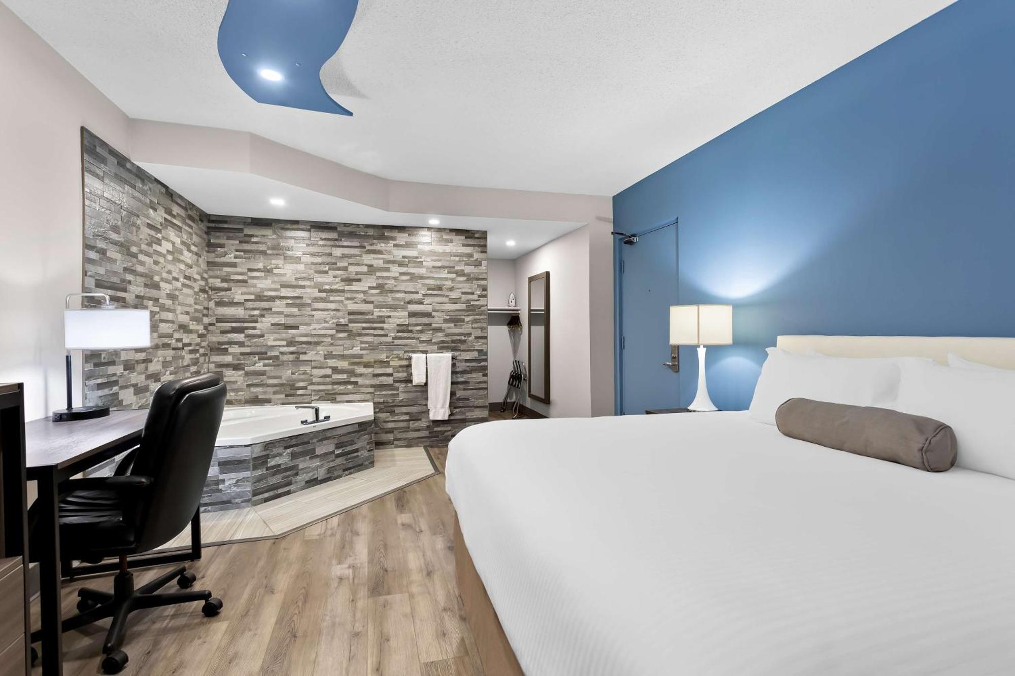 Surestay Plus By Best Western Windsor Exterior foto