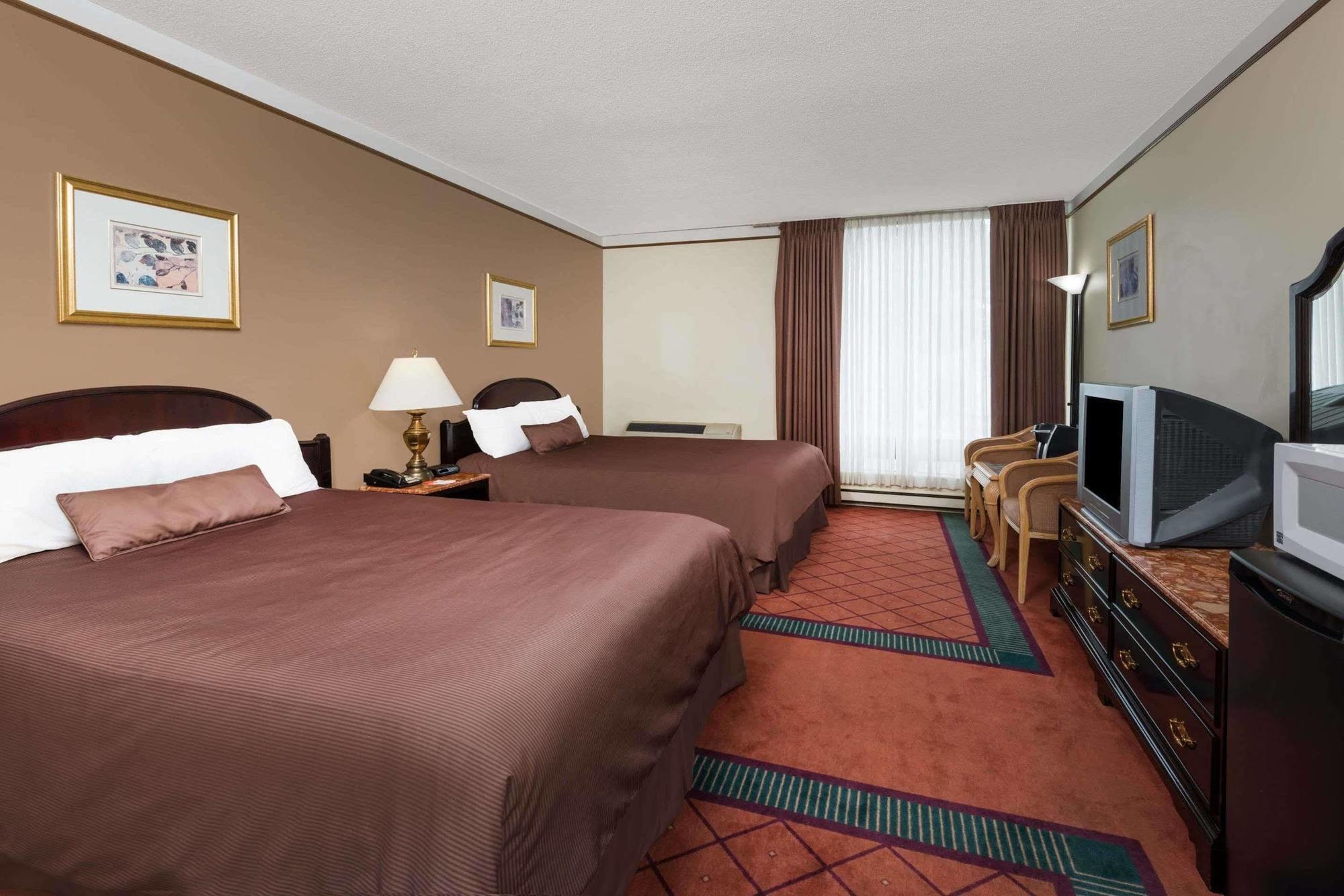 Surestay Plus By Best Western Windsor Exterior foto