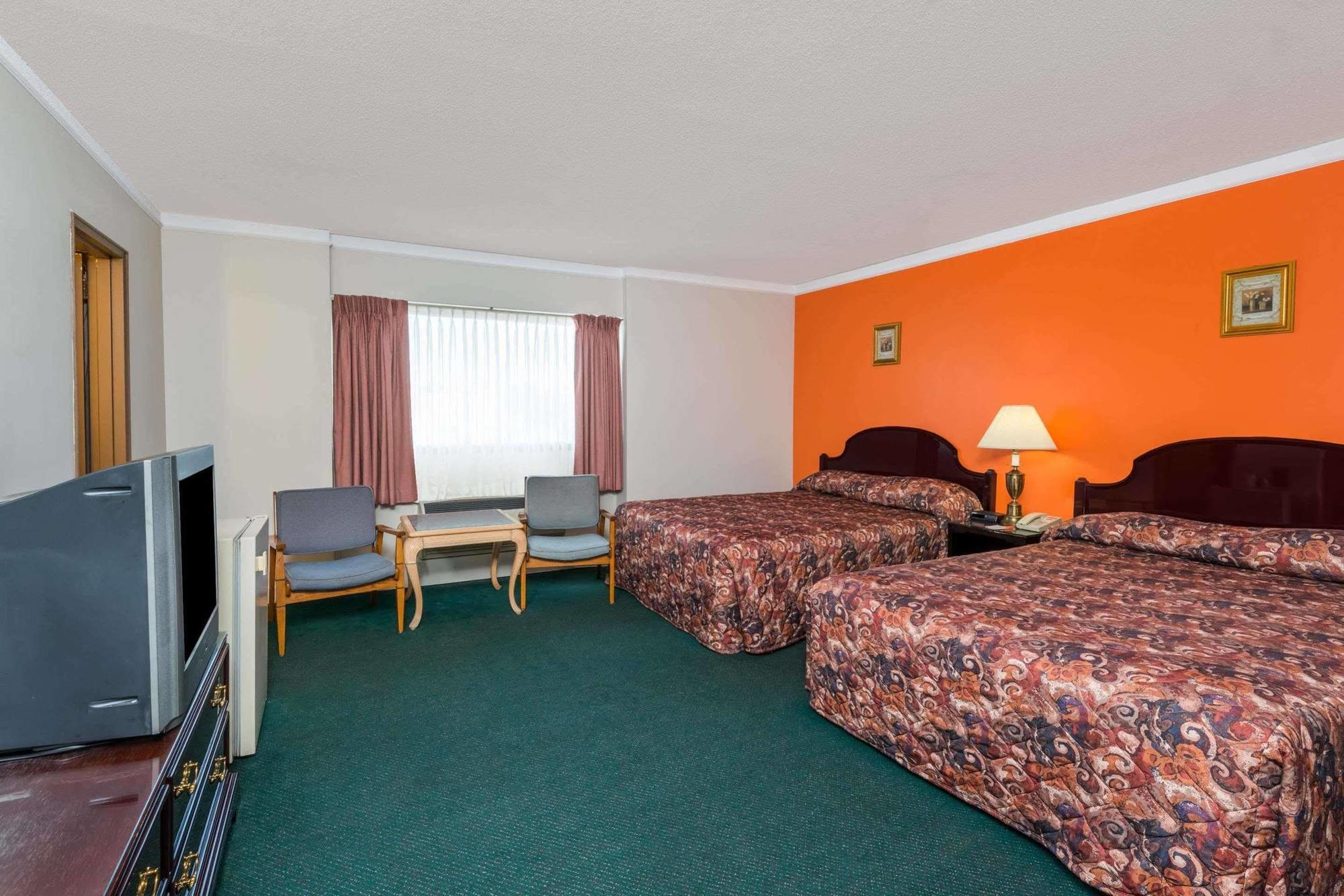 Surestay Plus By Best Western Windsor Exterior foto