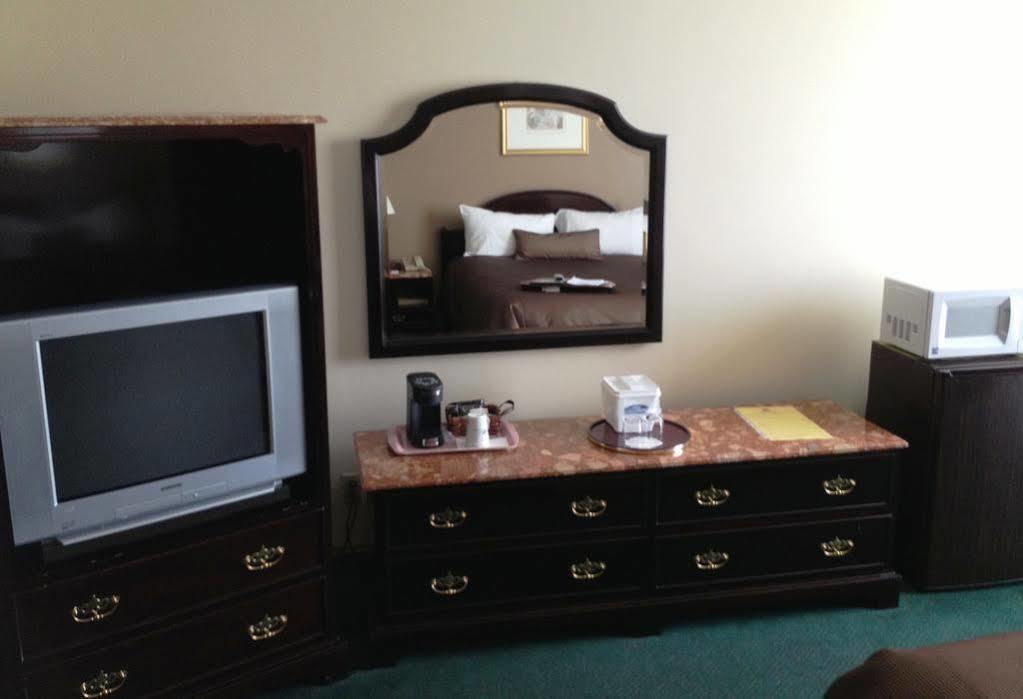 Surestay Plus By Best Western Windsor Exterior foto